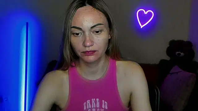 Snapshot of BlondMikey22 chatting on 05/27/26, 11:29 BlondMikey22 online show from 05/27/26, 11:29