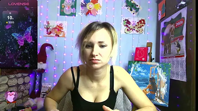 Snapshot of HarleyWidLife chatting on 02/12/26, 01:50 HarleyWidLife online show from 02/12/26, 01:50