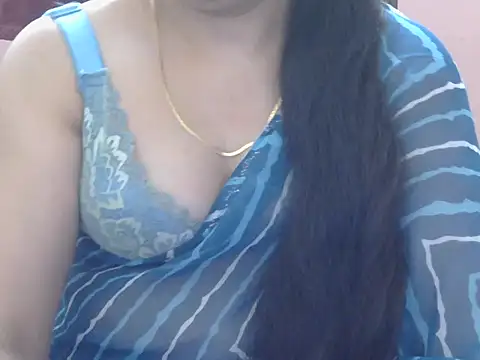 Snapshot of Cute_Sheetal chatting on 05/02/26, 12:43 Cute Sheetal online show from 05/02/26, 12:43