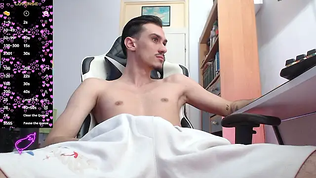 Snapshot of silasluxor chatting on 02/16/26, 10:33 silasluxor online show from 02/16/26, 10:33