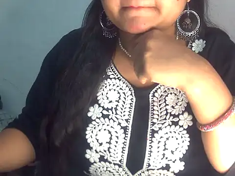 Saniya K2 online show from 02/12/26, 03:51