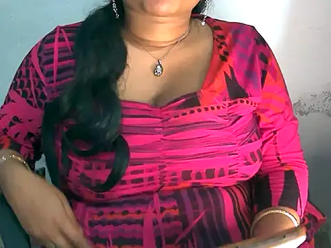 Snapshot of Saniya_K2 chatting on 04/18/26, 03:38 Saniya K2 online show from 04/18/26, 03:38