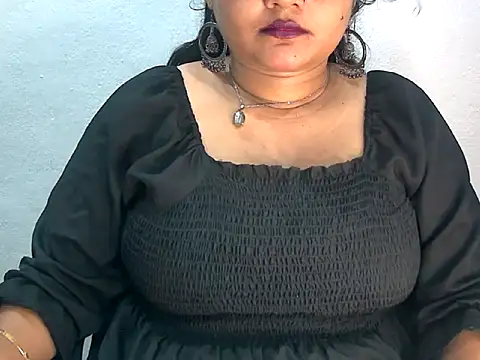 Saniya K2 online show from 06/17/26, 03:24