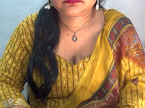 Saniya K2 online show from 06/18/26, 04:22