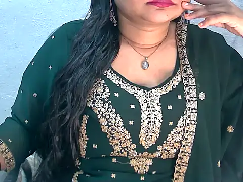Saniya K2 online show from 07/20/26, 04:31