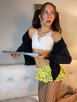 BonniePink  online show from 02/24/26, 10:46