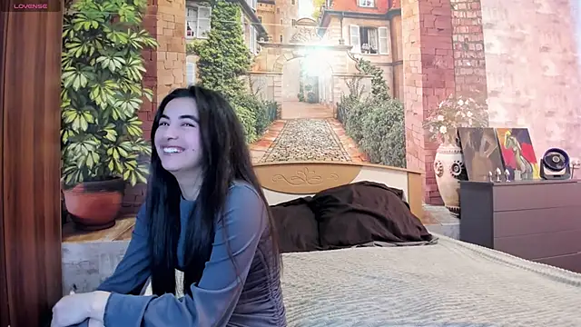 Snapshot of _littleangie_ chatting on 03/26/26, 02:06 littleangie online show from 03/26/26, 02:06