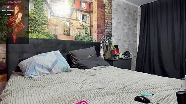  littleangie  online show from 06/11/26, 02:53