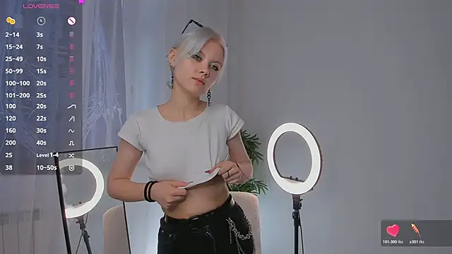 GoldenLenarz online show from 06/14/26, 11:01
