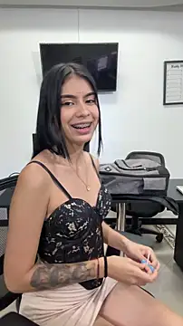 Snapshot of Lili_Stone_ chatting on 03/16/26, 07:23 Lili Stone online show from 03/16/26, 07:23