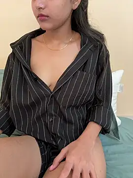 Snapshot of godessoflust chatting on 03/05/26, 09:05 godessoflust online show from 03/05/26, 09:05