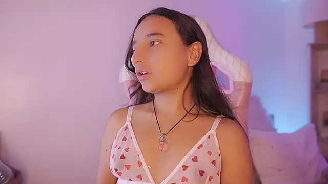  emily jonexs online show from 06/12/26, 03:33