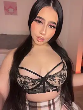 Snapshot of Sofiia_Vegaa chatting on 05/17/26, 01:25 Sofiia Vegaa online show from 05/17/26, 01:25
