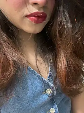 riya sharma11 online show from 05/05/26, 08:17