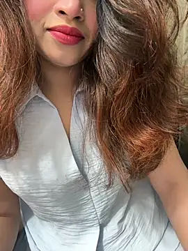 riya sharma11 online show from 05/06/26, 07:19