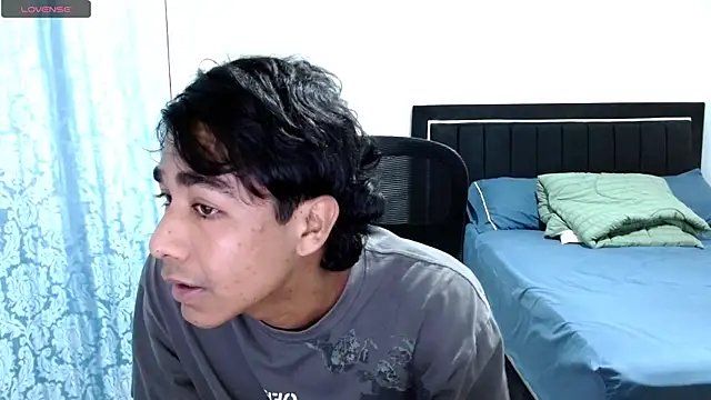 Snapshot of Pedestal_diamant chatting on 03/25/26, 12:16 Pedestal diamant online show from 03/25/26, 12:16