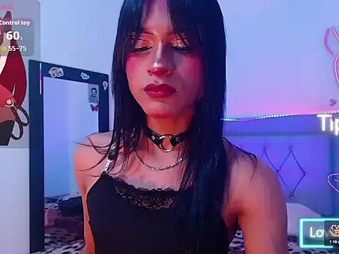 Snapshot of moonlyvelvet chatting on 02/13/26, 10:50 moonlyvelvet online show from 02/13/26, 10:50