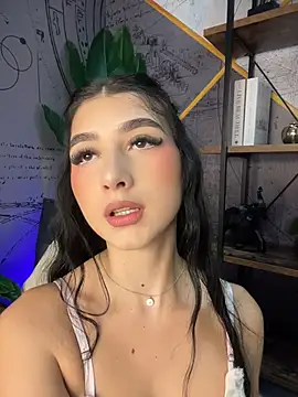 BadLilAngelXXX online show from 05/05/26, 01:08
