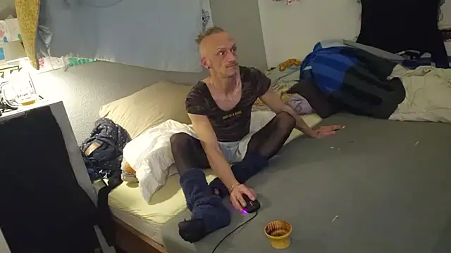 Snapshot of WildundJung chatting on 03/21/26, 11:52 WildundJung online show from 03/21/26, 11:52