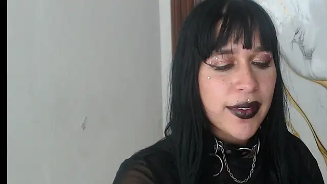 Snapshot of valen_ros chatting on 04/16/26, 05:58 valen ros online show from 04/16/26, 05:58