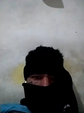 Snapshot of UnsureSlide chatting on 03/26/26, 02:39 UnsureSlide online show from 03/26/26, 02:39