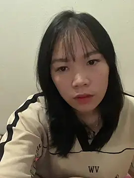 Snapshot of DoliceGirl2k chatting on 02/15/26, 03:14 DoliceGirl2k online show from 02/15/26, 03:14