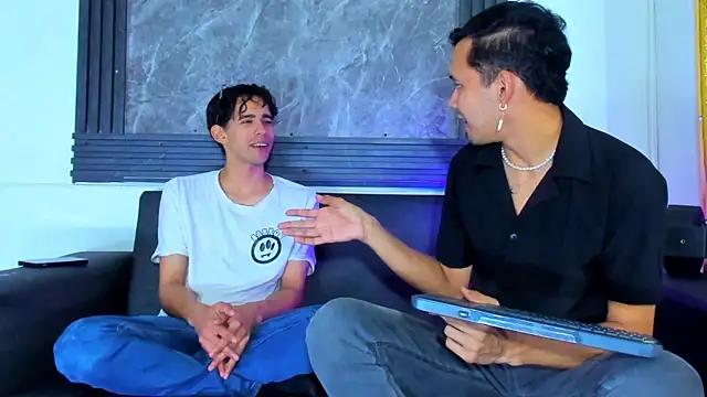 Snapshot of Wonka_1 chatting on 02/17/26, 03:36 Wonka 1 online show from 02/17/26, 03:36