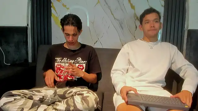 Snapshot of Wonka_1 chatting on 02/19/26, 04:19 Wonka 1 online show from 02/19/26, 04:19