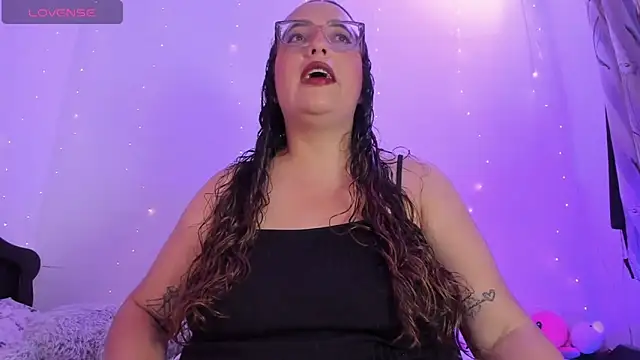 Stacy millerr1 online show from 05/03/26, 12:27