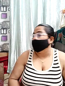 GangbangCouple online show from 02/25/26, 05:00