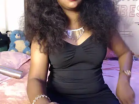 Snapshot of VixenNandhu chatting on 06/24/26, 10:20 VixenNandhu online show from 06/24/26, 10:20