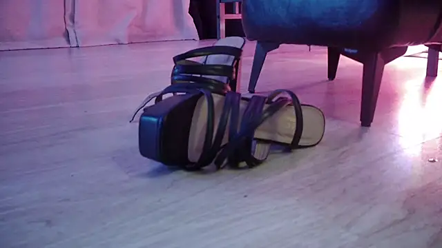 Snapshot of bellaskeykeeper chatting on 02/27/26, 11:10 bellaskeykeeper online show from 02/27/26, 11:10