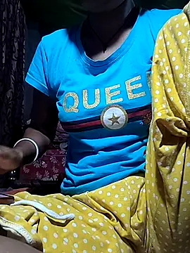 Snapshot of Sweet-runi chatting on 06/26/26, 02:38 Sweet-runi online show from 06/26/26, 02:38