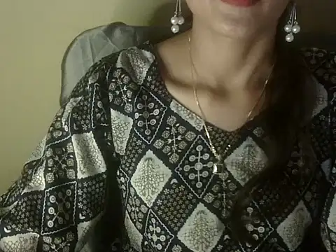 Mehaak  online show from 05/14/26, 04:36