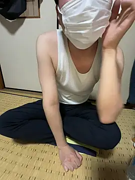 shizuku-kun211 online show from 04/25/26, 08:17