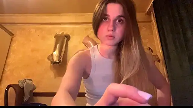 LovelySilk 63 online show from 05/06/26, 06:46
