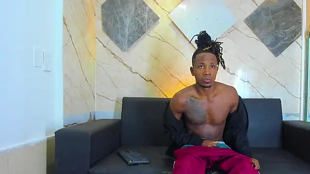 Jeanpieroo26 online show from 02/06/26, 05:12