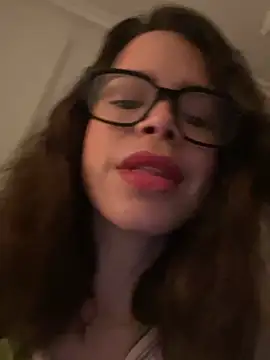 Snapshot of Brigitte01 chatting on 02/05/26, 10:47 Brigitte01 online show from 02/05/26, 10:47