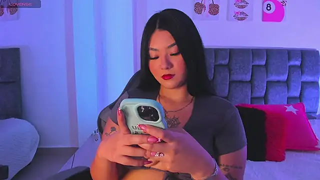 Madison Rosee online show from 04/28/26, 02:27