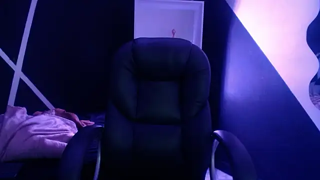 Vyoleta22 online show from 03/10/26, 11:37