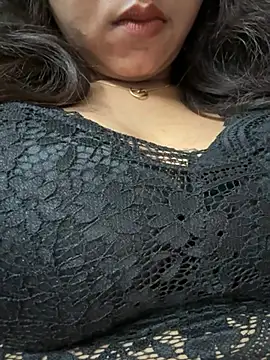 raavigirl online show from 07/20/26, 12:18