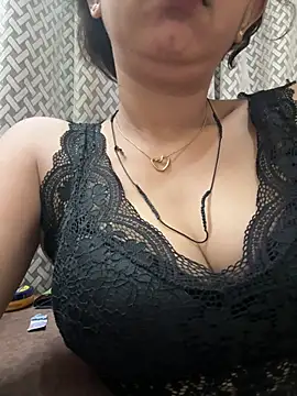 raavigirl online show from 07/26/26, 05:31