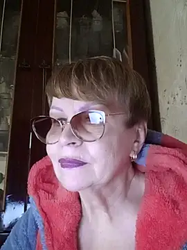 SophieBurns online show from 04/25/26, 12:19