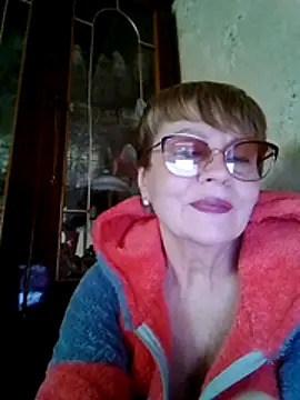 SophieBurns online show from 04/25/26, 01:41