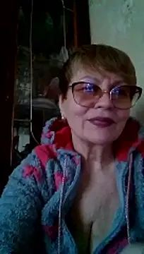 SophieBurns online show from 05/02/26, 01:49