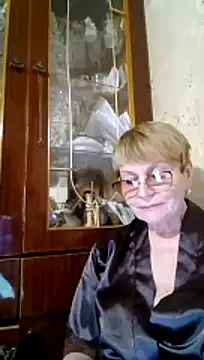 SophieBurns online show from 06/16/26, 05:15