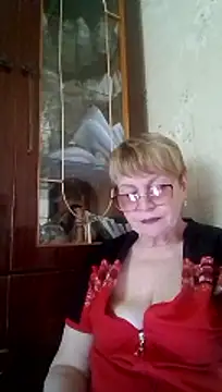 SophieBurns online show from 06/18/26, 09:47