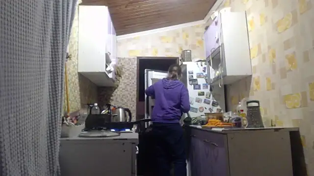 Snapshot of EliciaKush chatting on 03/05/26, 05:31 EliciaKush online show from 03/05/26, 05:31