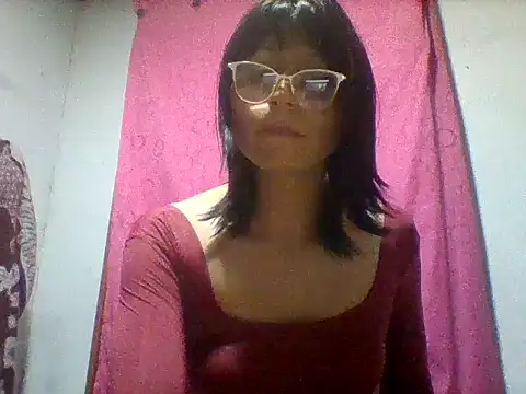 lucyscay  online show from 04/12/26, 03:22