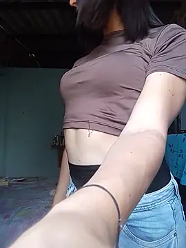lucyscay  online show from 06/10/26, 08:08